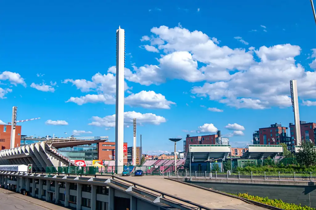 Ratinan stadionin valomastot, Tampere