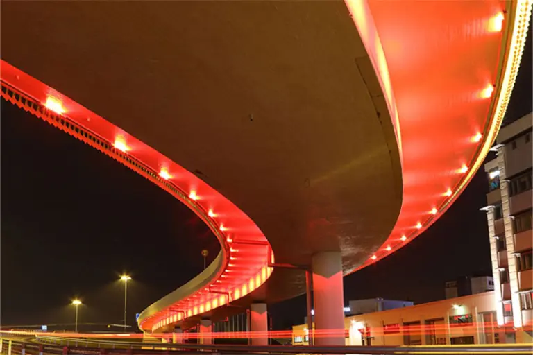 Betonin korjaus ja suojaus: Lentoaseman silta