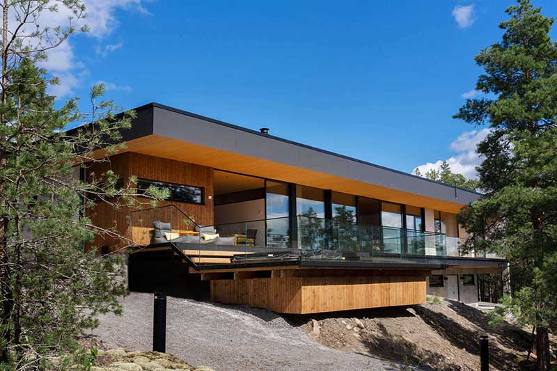 Tiililaatta ja levyrappaus pientalossa